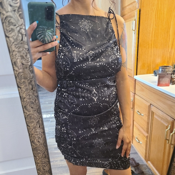 Hello Molly Lioness Wild Wild West Mini Bandana dress in satin - Picture 10 of 14